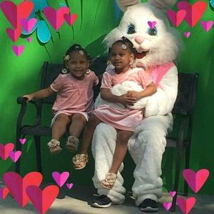 Meet your Posher, Lorraine